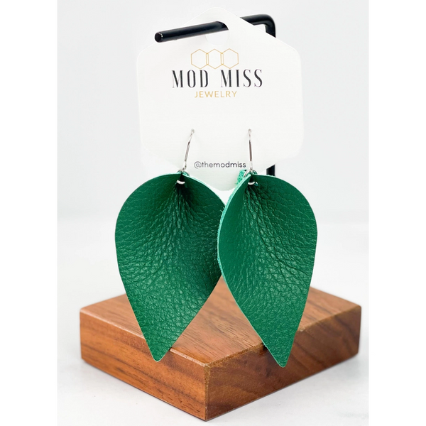 Leather Petal Earring "Kelly Green"